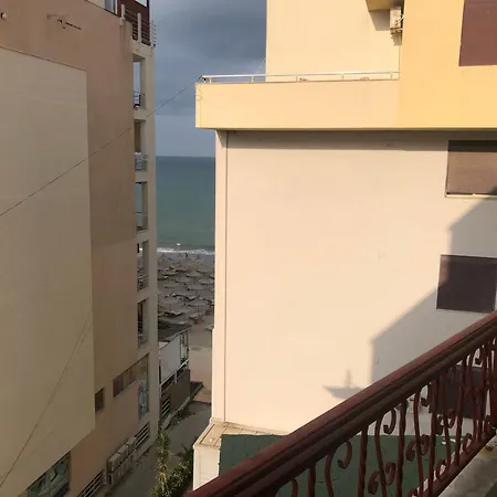 Holiday Home Apartment *