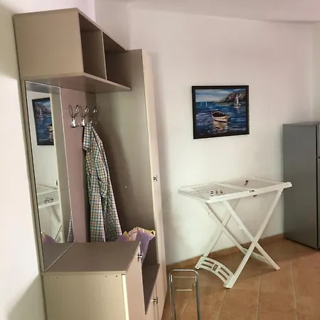 Holiday Home *